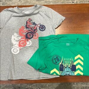 OshKosh B'gosh Gray and Green Short Sleeve Tees